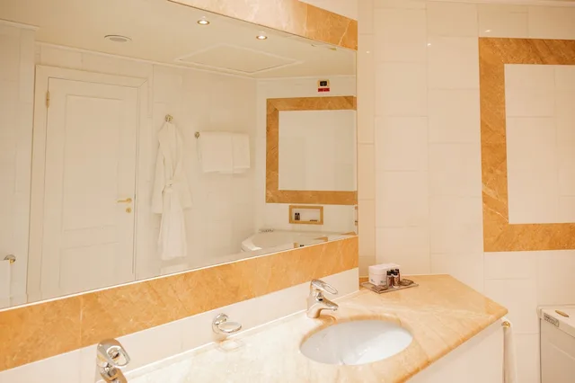 غرفة سوبيريور بسرير مزدوج، Royal Hotel Carlton 7/10