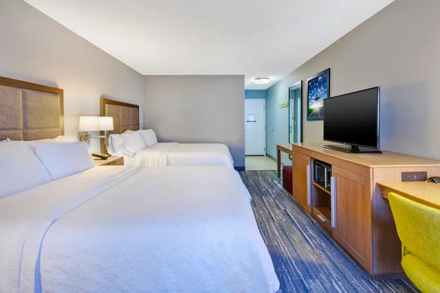 غرفة بسريرين كوين، Hampton Inn Cincinnati Airport North 1/3