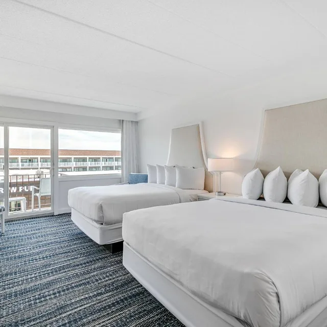 Room, Double Bed, Balcony, ICONA Windrift 2/5