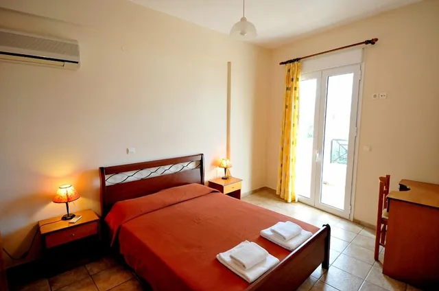 شقة بسرير كينج بشرفة بغرفة نوم واحدة، El Greco Apartments 1/6
