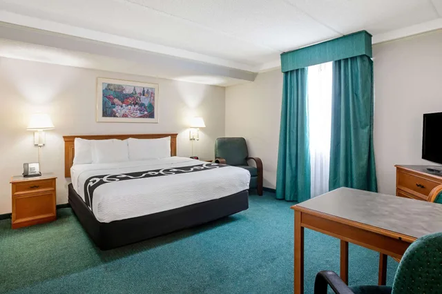 جناح بسرير كينج، La Quinta Inn Stockton 2/5