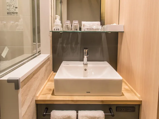 غرفة بريميوم بسرير كينج بشرفة في الطابق العلوي، HOTEL MUSSE GINZA MEITETSU 3/4