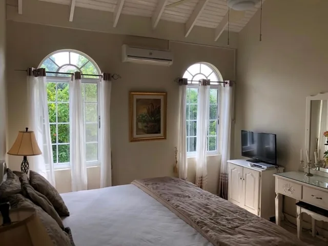 جناح ديلوكس ركني بسرير كينج، Retreat Guesthouse Luxury Suites 1/3