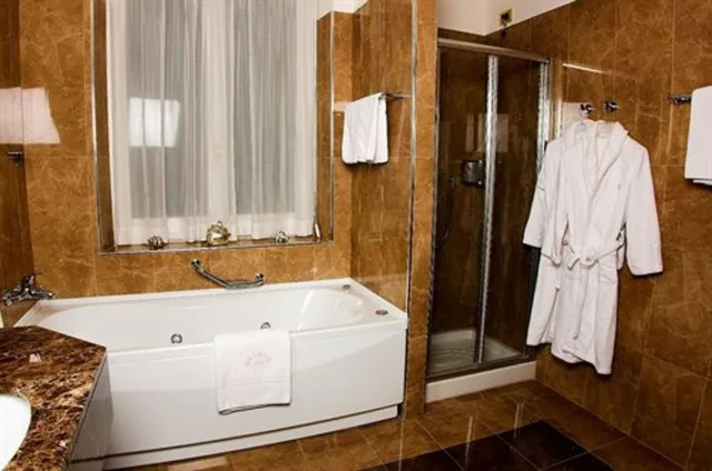 جناح استوديو ملكي، Hotel Miramare and Spa 5/8