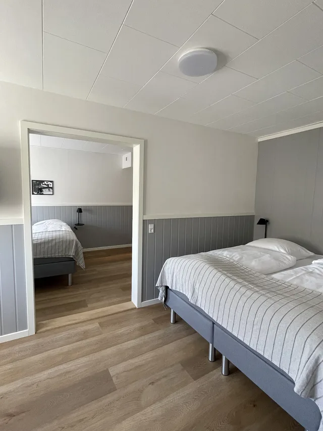غرفة قياسية رباعية بسرير مزدوج مع أريكة، Herman Bang Bed And Breakfast 2/10