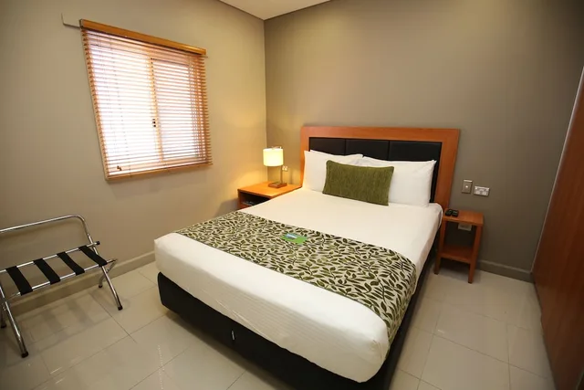 غرفة بريميير بسريرين كوين بغرفتي نوم بمطبخ صغير، Ela Beach Hotel And Apartments 3/3
