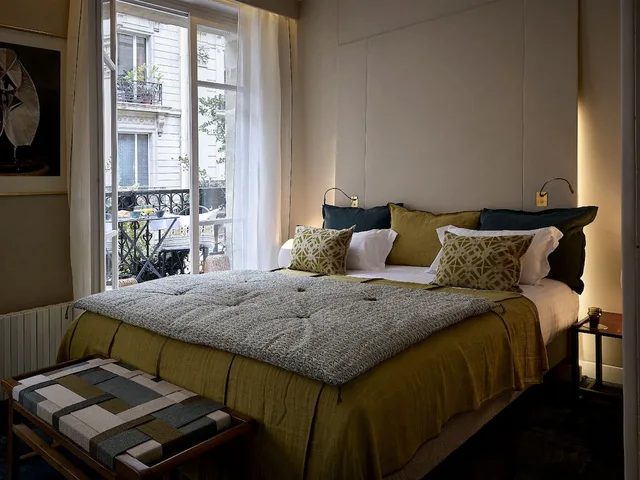 غرفة ديلوكس بسريرين منفصلين بشرفة، HOTEL BEAUSEJOUR RANELAGH 1/5