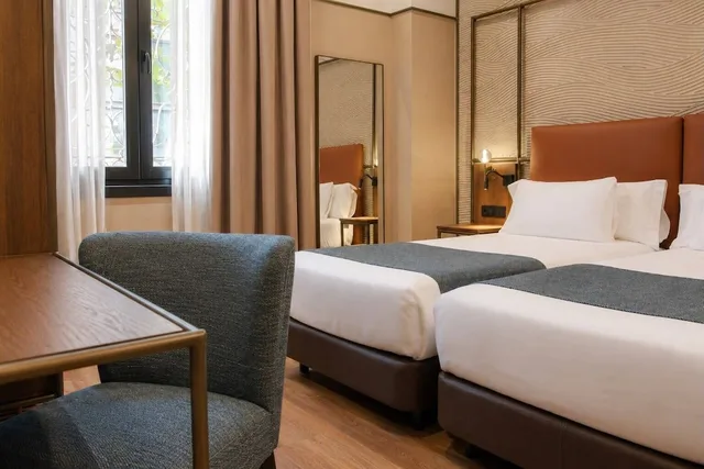 Exterior, Twin Beds, Medinaceli Hotel 4/10