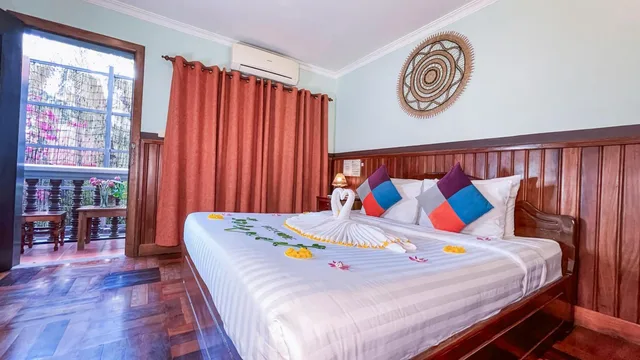 غرفة ديلوكس بسرير مزدوج أو سريرين منفصلين بشرفة بحوض استحمام، Siem Reap Center Hotel 1/10