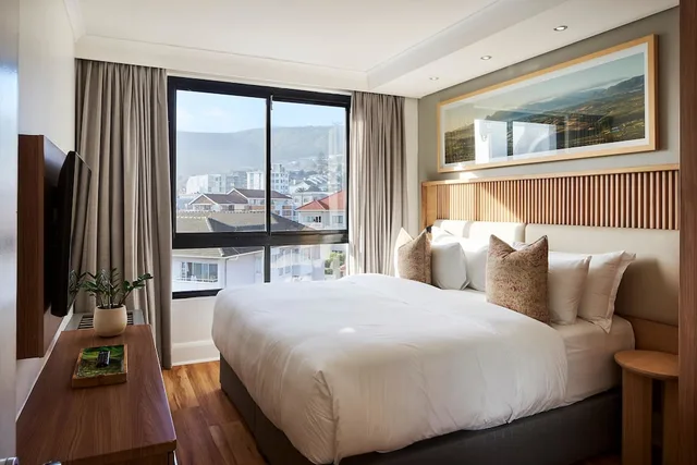 Mountain, Apartment, Single Bed, Balcony، President Hotel Cape Town 4/7