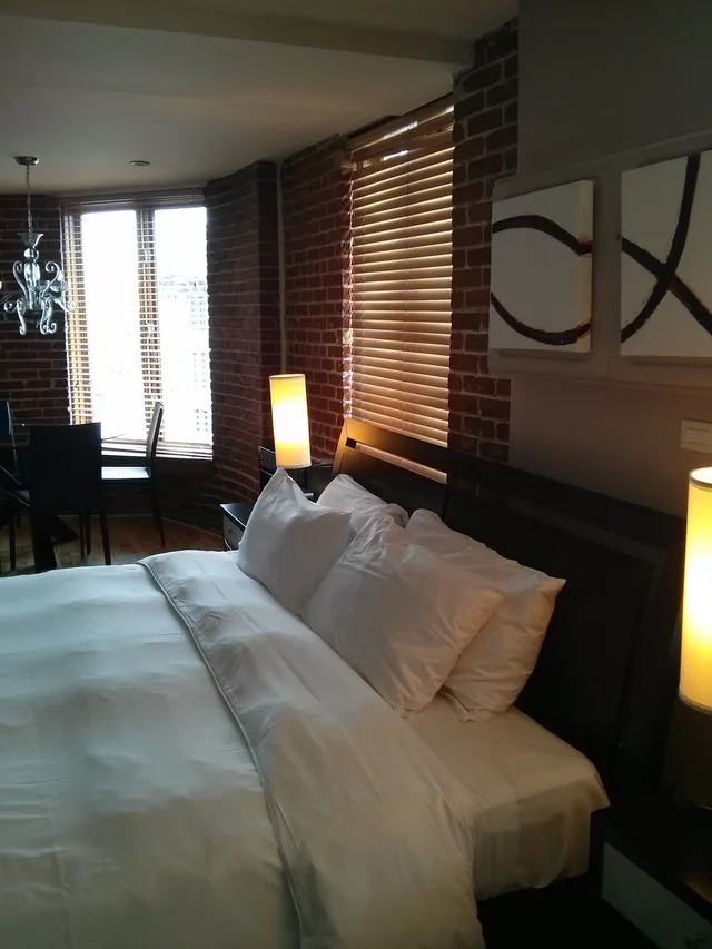 لوفت بسرير كينج، Lofts du Vieux-Port 3/10