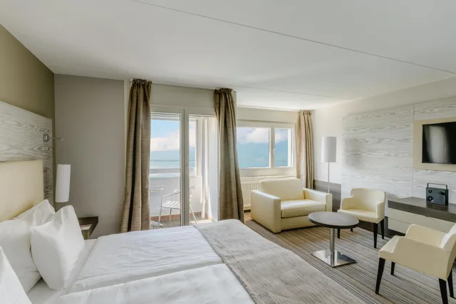 Classy, Junior Suite, Lake View, Sofa, Balcony، Hotel Mona 1/5