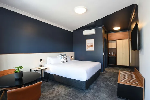 HM King Room، Hotelmotel Adelaide 1/2