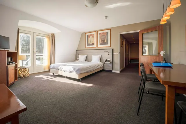 غرفة عائلية بأربعة أسرّة، Fletcher Hotel-Restaurant De Witte Raaf 1/1