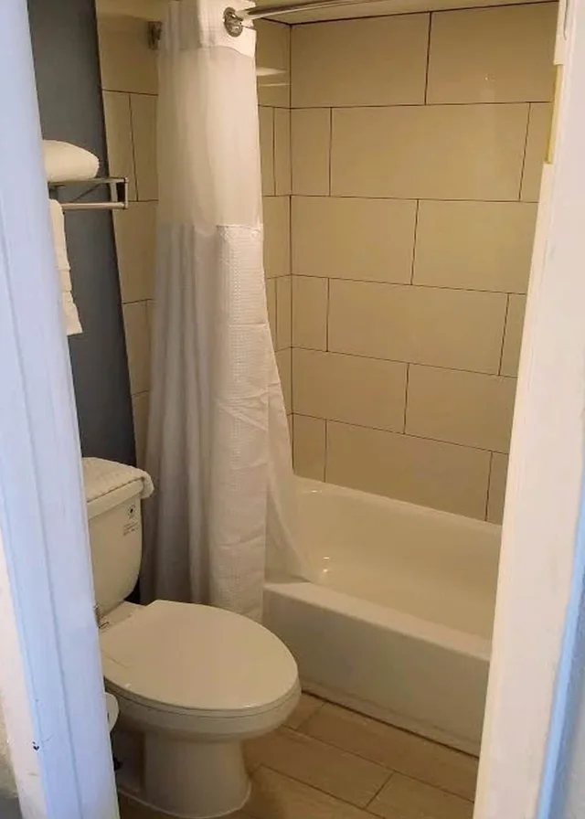 غرفة ديلوكس بسريرين كوين للمدخنين، Seabreeze Inn 5/6