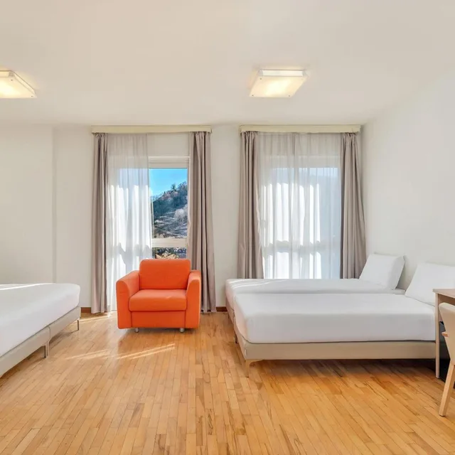 غرفة رباعية، B&B HOTELS Park Hotel Mondovi 2/5