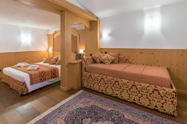Junior Suite, Studio, Queen Bed, Sunset Side, Sofa، Hotel Excelsior Planet 7/10