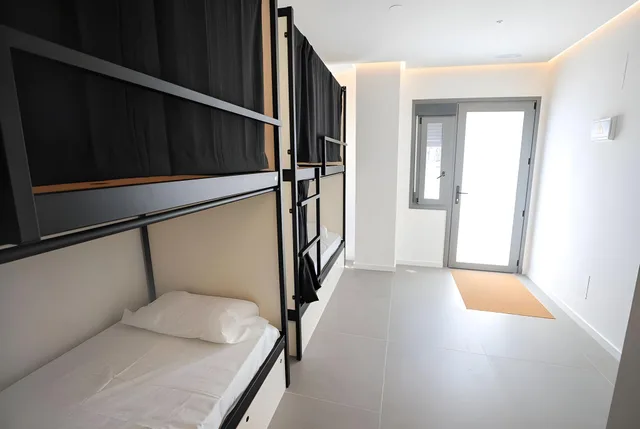 Mixed Dorm, 10 Beds، Hostel MYD Latina 1/1