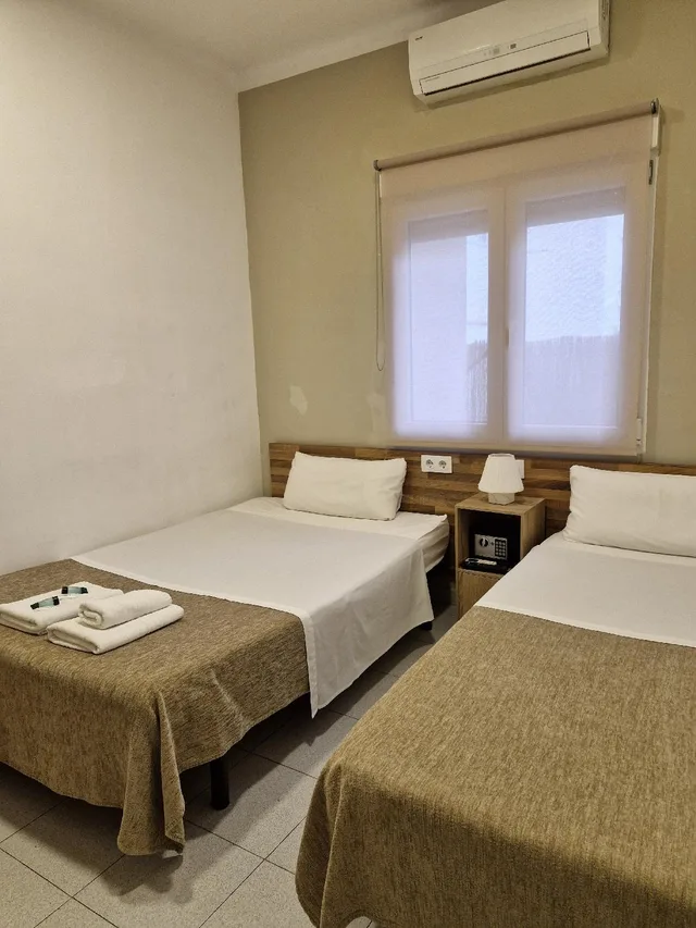 غرفة قياسية بسرير مزدوج بحمام مشترك، Hostal El Kano 1/2