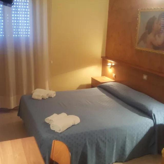 غرفة رباعية، Hotel Il Vulcano 4/6