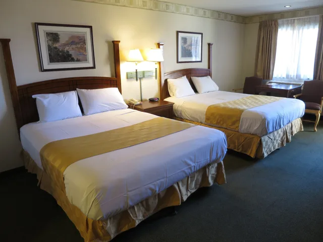 غرفة بسريرين كوين، Country Inn 7/10