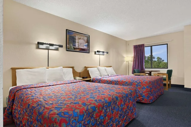 Standard, 2 Queen Beds, Days Inn by Wyndham Buena Park 3/9