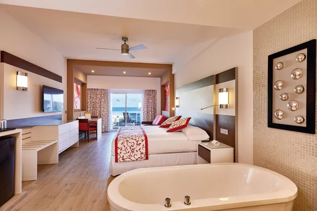 Jr. Suite with sea view، Riu Palace Costa Mujeres All Inclusive 2/3