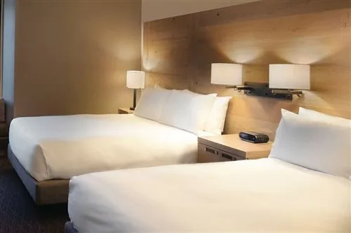 غرفة بسريرين كوين لذوي الإعاقة، Hyatt Regency Lake Tahoe Resort, Spa and Casino 1/2