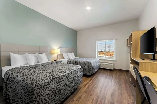 غرفة بسريرين كوين، WoodSpring Suites Easton Nazareth 1/2