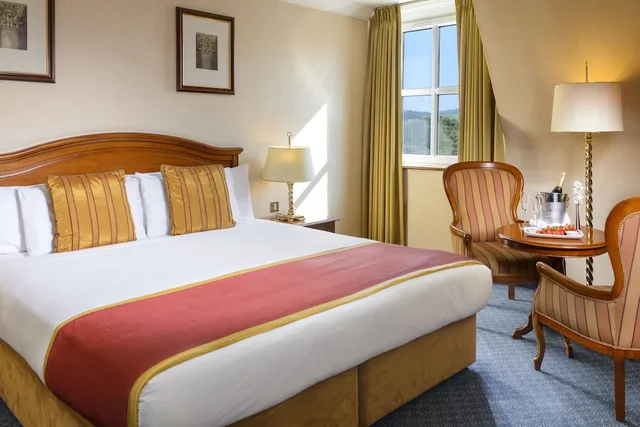 Classic, Twin Beds, King Bed, Killarney Avenue Hotel 2/3