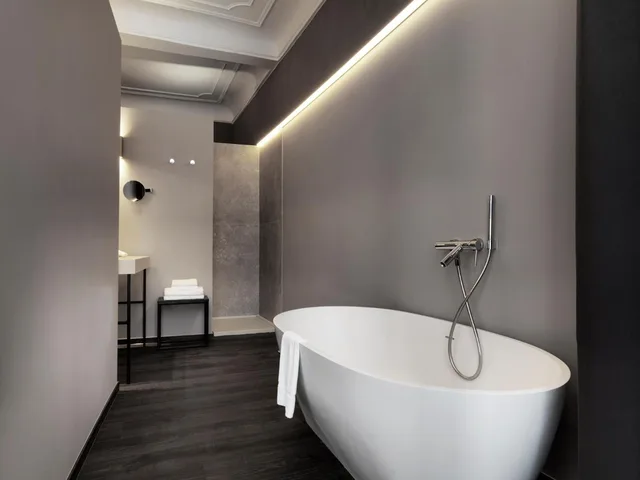 جناح تنفيذي، Hotel Harmony 5/6