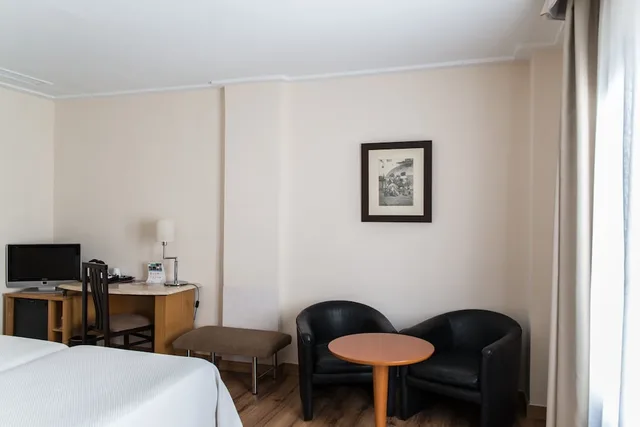 غرفة مفردة، Hotel Inglaterra 6/7