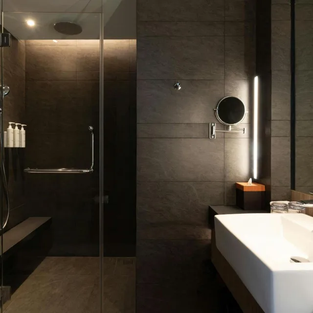 غرفة ديلوكس تنفيذية بسريرين منفصلين مع أريكة، Courtyard Phnom Penh 8/9