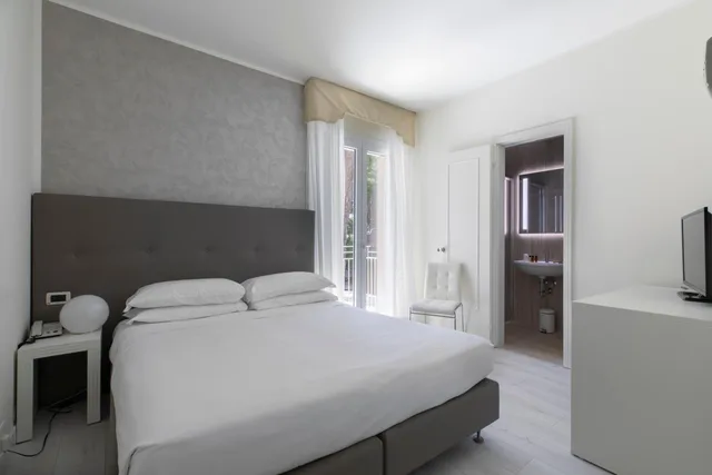 غرفة متصلة، Hotel Gallia 2/10