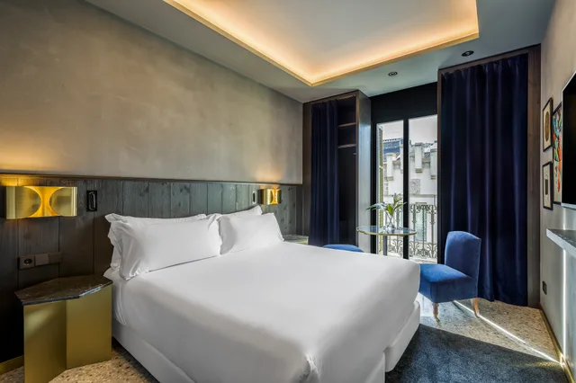 غرفة قياسية بشرفة، ROOM MATE GERARD 2/3