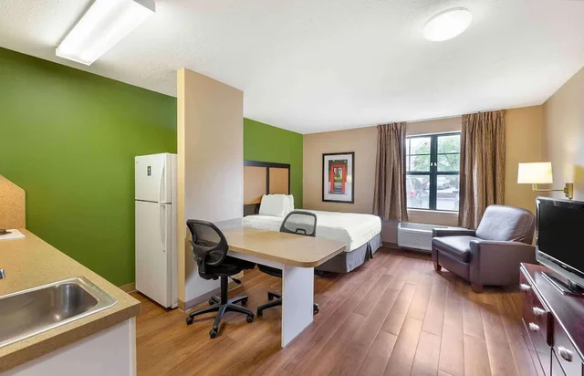 استوديو بسرير كوين، Extended Stay America - Long Island - Bethpage 6/9