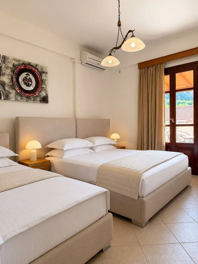 غرفة ثلاثية بسرير مزدوج مع أريكة، Sofotel 7/10