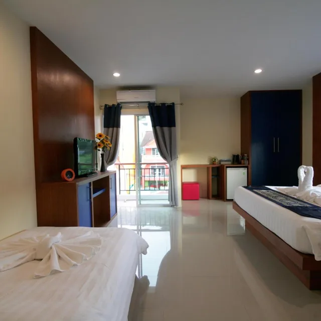 غرفة ديلوكس عائلية، Calypso Patong Hotel 4/10
