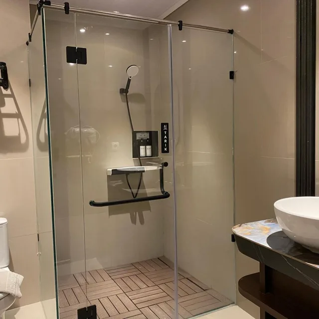 غرفة بسرير كينج، Avery de Grand City Hotel Bandung 2/3