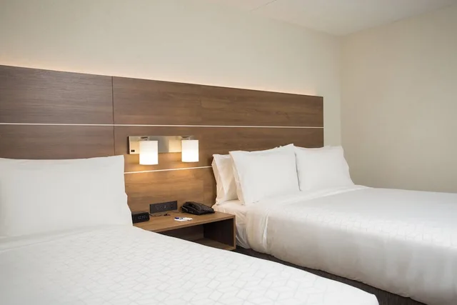 غرفة قياسية بسريرين كوين، HOLIDAY INN EXPRESS CHELMSFORD 3/6