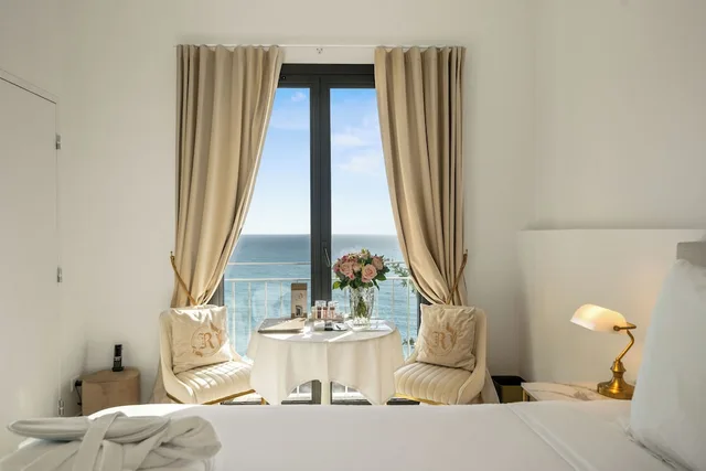 غرفة ديلوكس بسرير كينج، Hotel Le Roquebrune 2/7