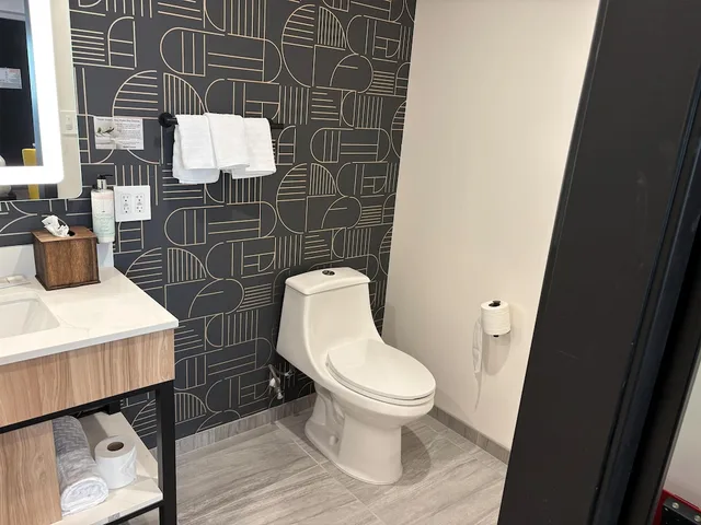غرفة قياسية بسرير مزدوج، Aiden Sacramento Downtown 6/6