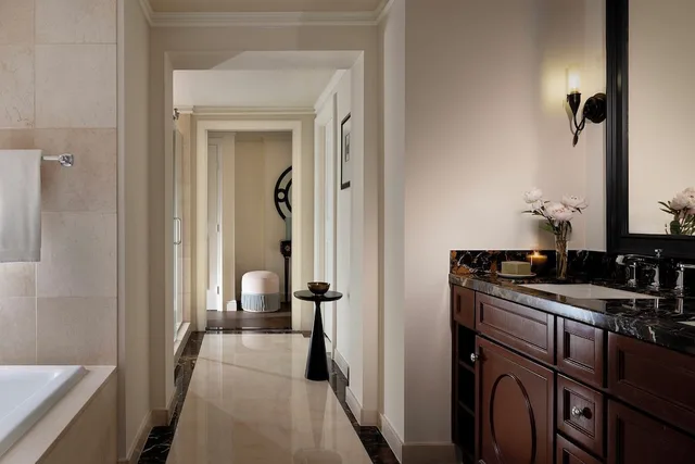 جناح تنفيذي بسرير كينج بغرفة نوم واحدة لذوي الإعاقة، Langham Huntington Pasadena 3/4