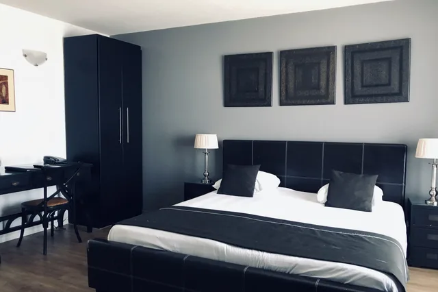 غرفة ديلوكس بسرير كينج، HOTEL CHARIOT 3/9