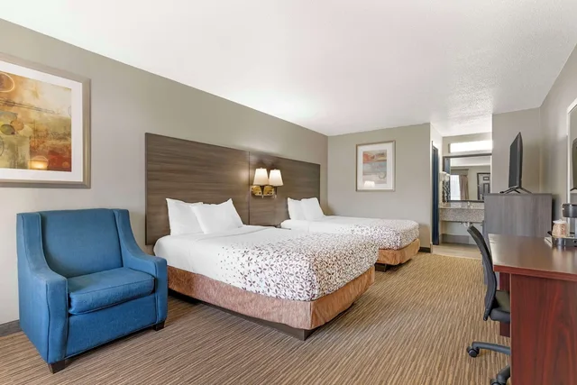 غرفة قياسية بسريرين مزدوجين للمدخنين، Best Western Royal Inn 5/10