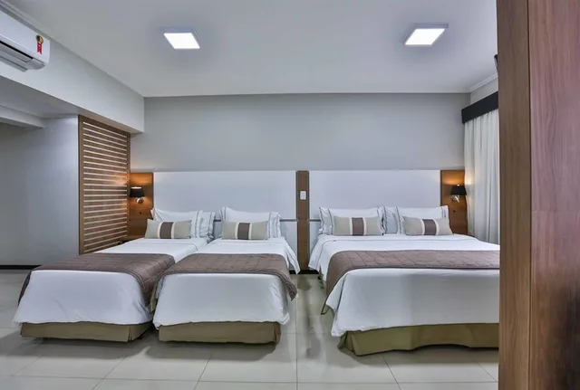 Premium, Suite, Queen Bed, Wyndham Golden Foz 4/6