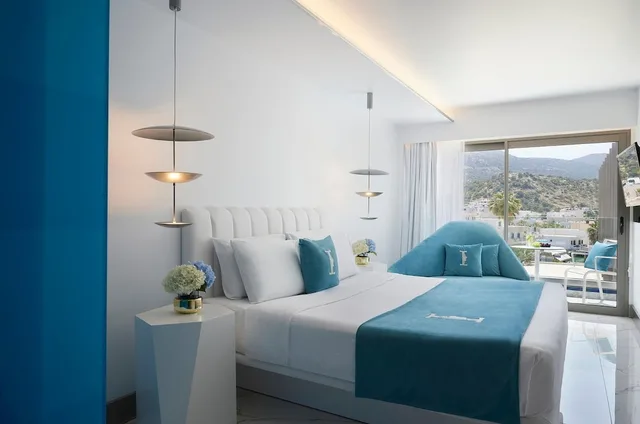 Silver, King Bed, Land View، I Resort Beach Hotel & Spa 1/9