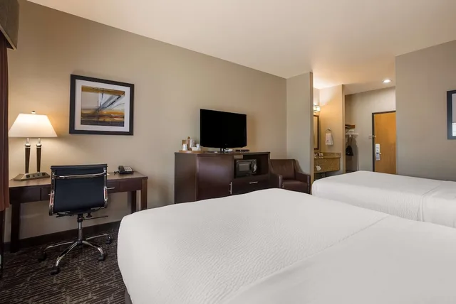 غرفة قياسية بسريرين كوين يُسمح فيها بالحيوانات الأليفة، Best Western Northwest Lodge 5/10