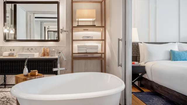 Essential, King Bed, Sea View، Kimpton Kitalay Samui 1/1