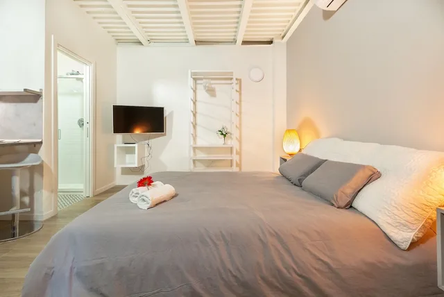City, Apartment, Double Bed, Ground Floor، Alessia s Building- Affori FN 6/10
